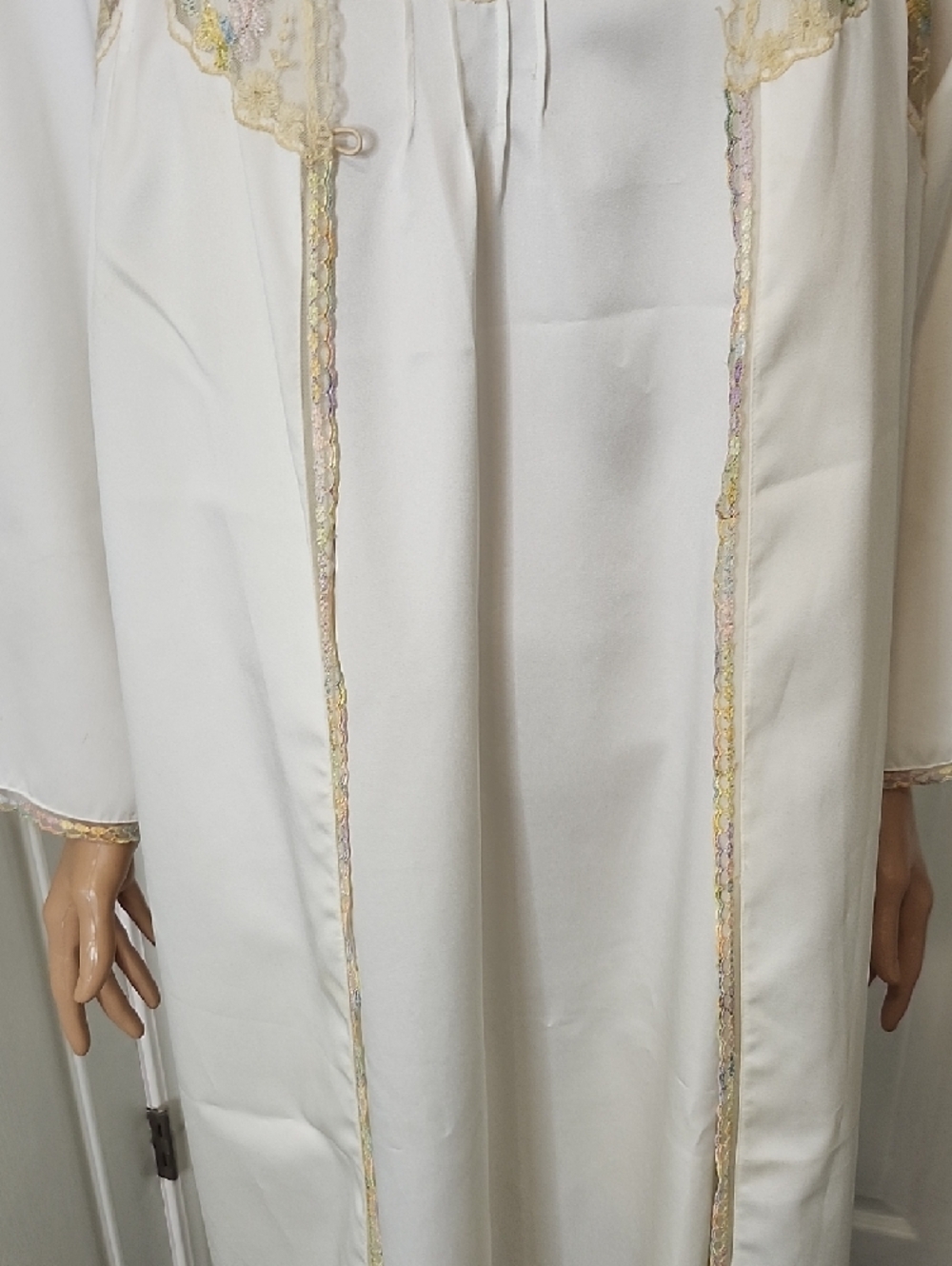 Christian Dior Lenceria Vintage White  Nightgown/Robe Set With Lace - Picture 5 of 16